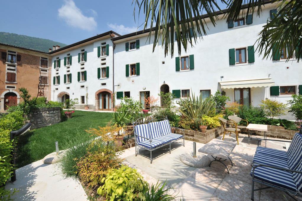 La Corte Dei Limoni Caprino Veronese Exterior foto