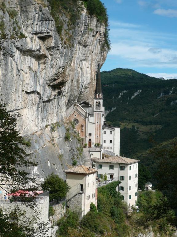 La Corte Dei Limoni Caprino Veronese Exterior foto
