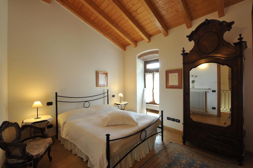 La Corte Dei Limoni Caprino Veronese Habitación foto